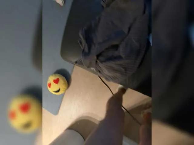 Offline Mary357 on BongaCams