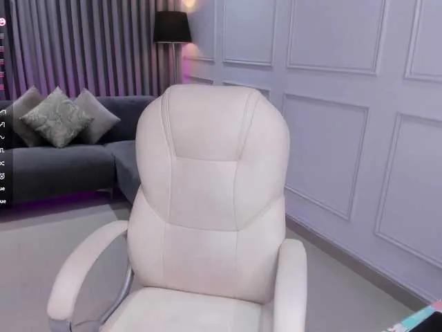 Offline maryah-simons on BongaCams