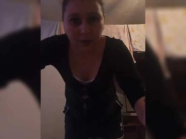 Offline MaryHopkins on BongaCams