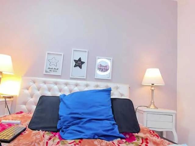 Offline megan-loviitz on BongaCams