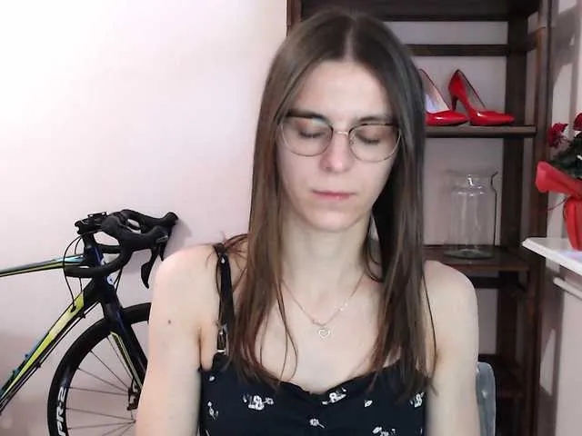 Offline MegiKiss on BongaCams