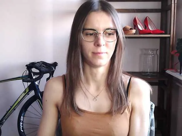 Offline MegiKiss on BongaCams