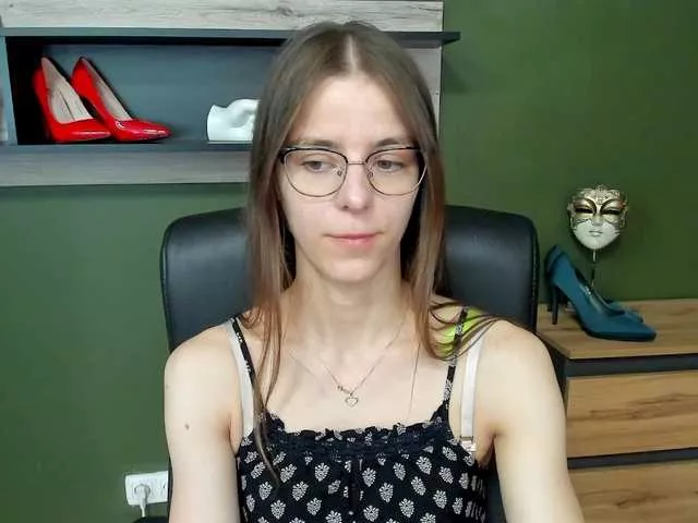 Offline MegiKiss on BongaCams