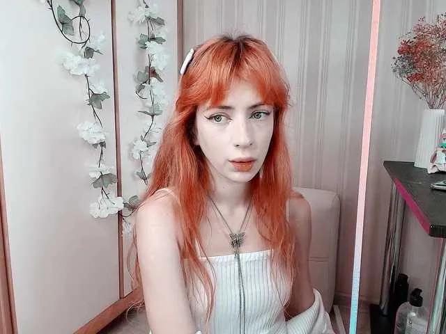 Offline MeowRoslavaa on BongaCams