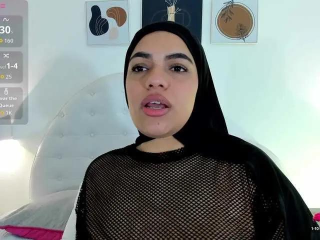 Offline mhia-paris on BongaCams