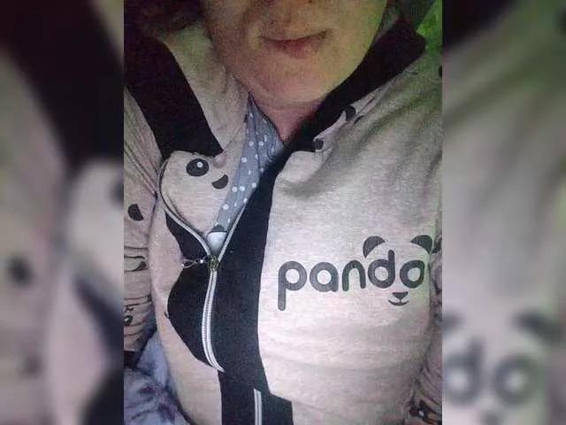 Offline Mia883 on BongaCams