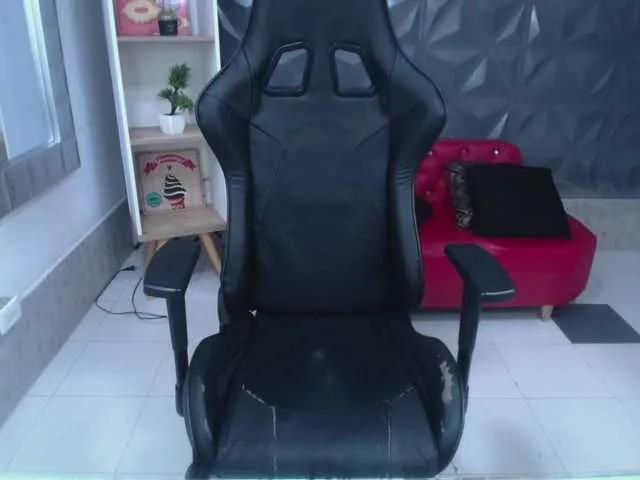 Offline Miagreys1 on BongaCams