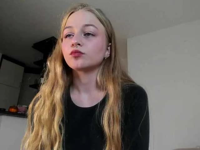 Offline MiaMeowa on BongaCams