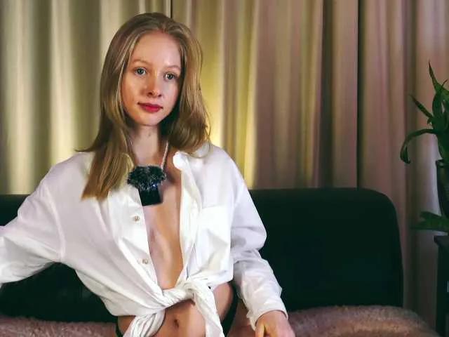 Offline MiaVebes on BongaCams