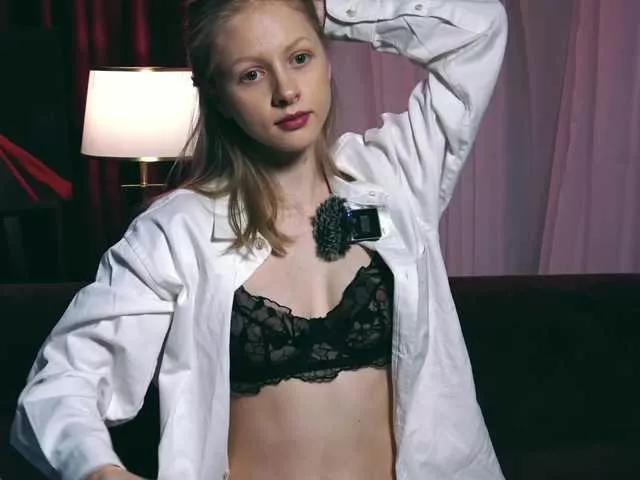 Offline MiaVebes on BongaCams