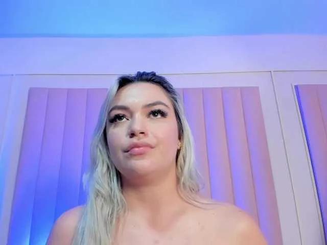 Offline milaowens on BongaCams