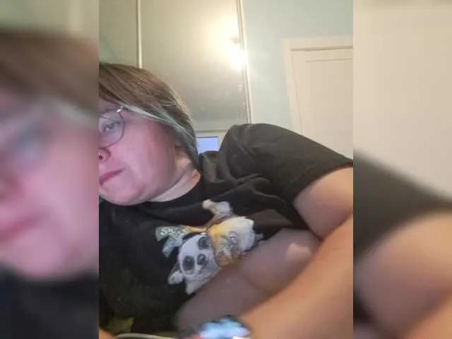 Offline Mimimigirl on BongaCams