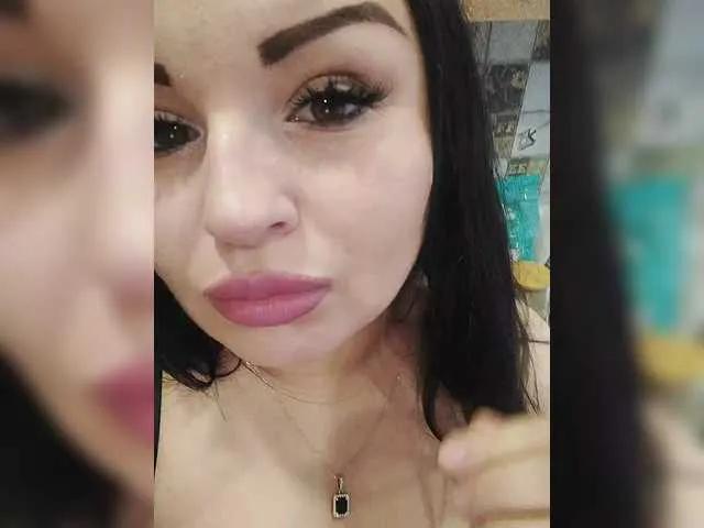 BongaCams Monica- is Freechat Monica- — I love your tokens and gifts)