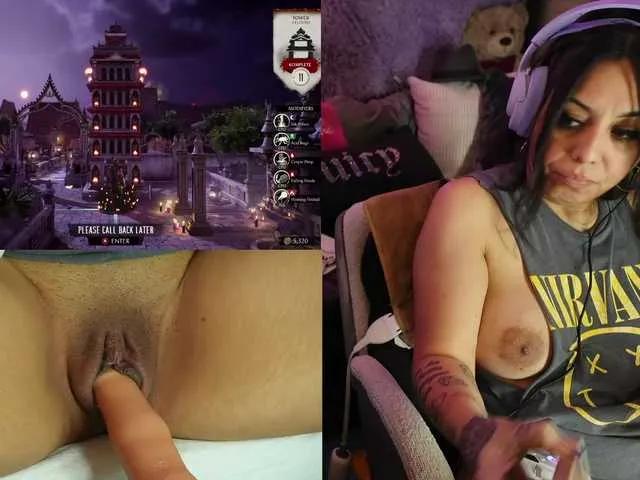 Offline MrsTexMix on BongaCams