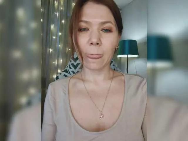 Freechat MyLittlegi on BongaCams