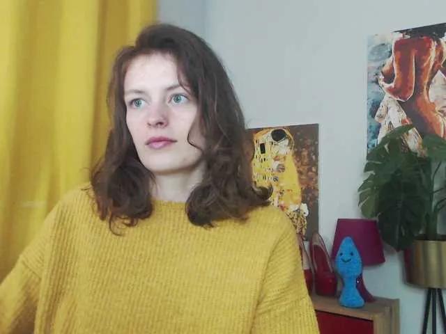 Freechat NadineGold on BongaCams