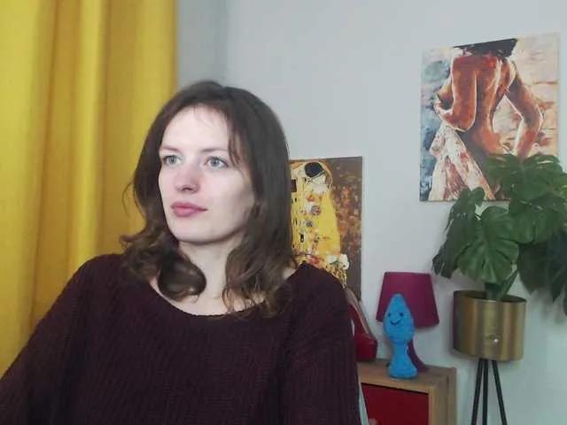 Freechat NadineGold on BongaCams