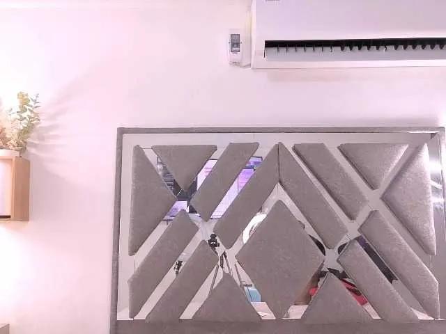 Freechat nahomy-ryans on BongaCams