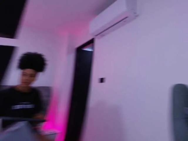 Offline naia-blesed on BongaCams