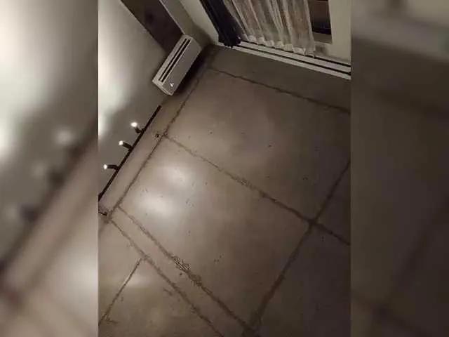 Offline Natalina1 on BongaCams