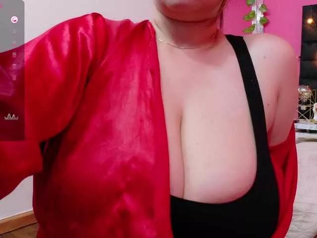 Offline naturalmoommy on BongaCams