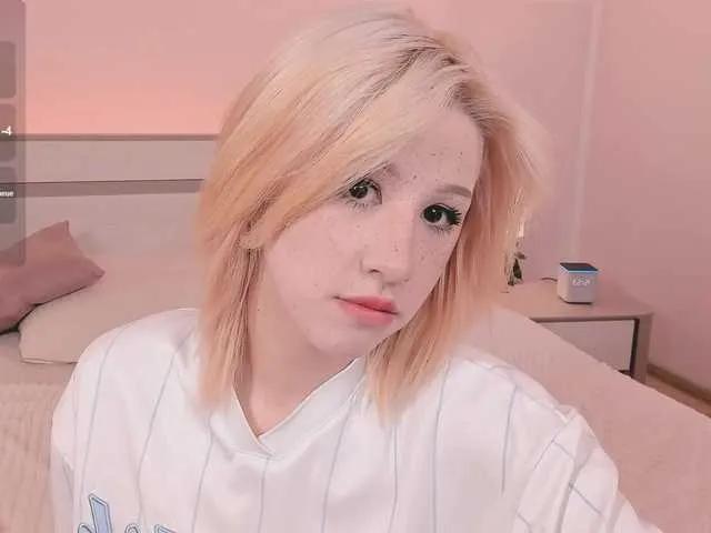 Offline Necucubi on BongaCams