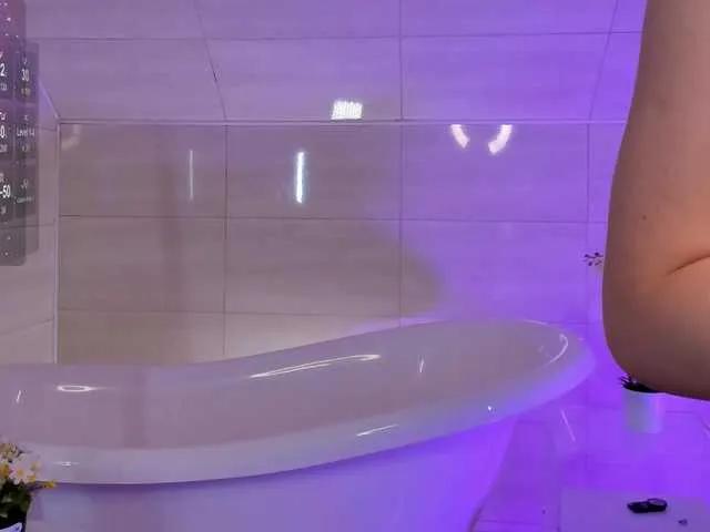 Offline Necucubi on BongaCams