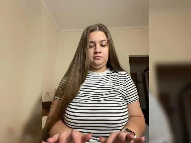 Offline Neisi on BongaCams