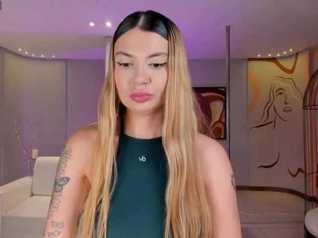 Offline NiaHolland on BongaCams