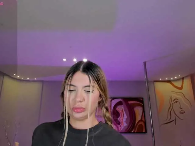 Offline NiaHolland on BongaCams