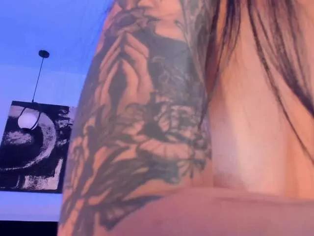 Freechat NickyLawson on BongaCams