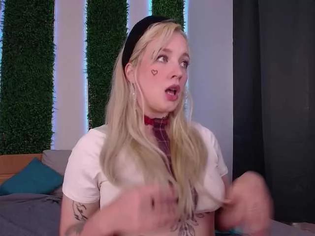 Offline Nicole-Aniston on BongaCams