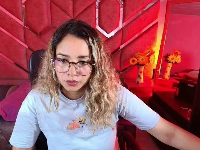 BongaCams OliviaFox is Freechat OliviaFox — I love hard cocks to suck and make them come, I also really like that they give me so many buttocks that they leave my buttocks red