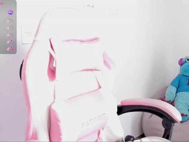 Offline Orianna-Guzman on BongaCams