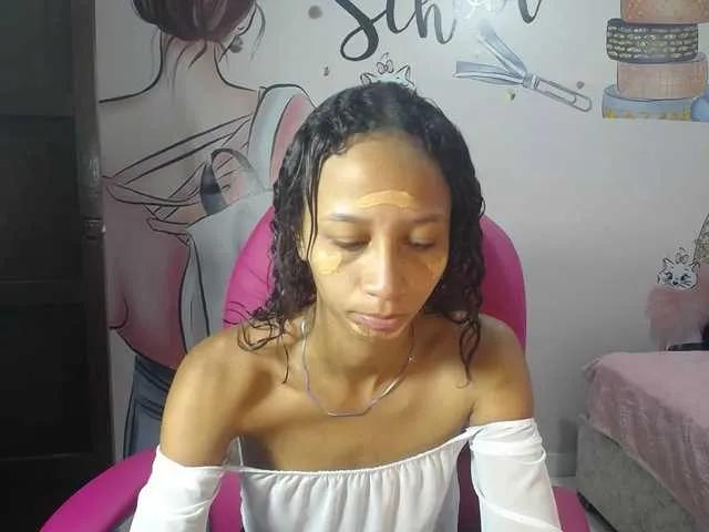 Offline paulina-evans on BongaCams