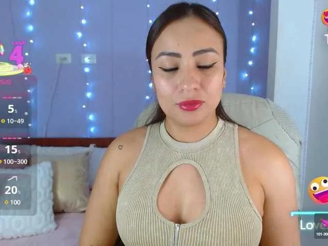 Offline paulinagalvis2700 on BongaCams