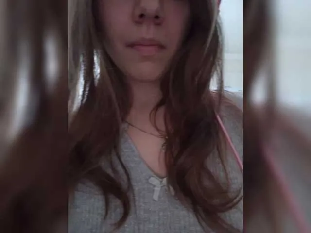 Freechat PeachGlowPH on BongaCams