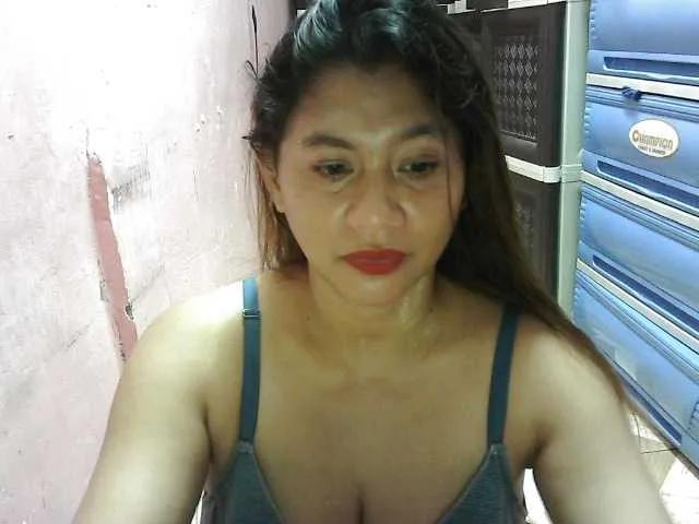 Offline peenastyfame on BongaCams