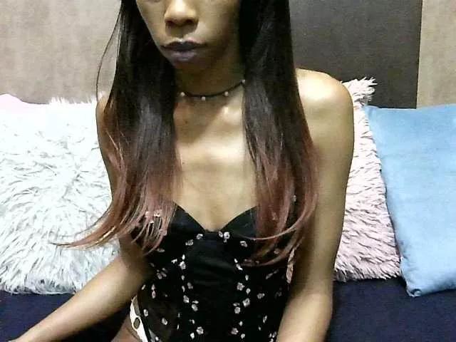 Offline petiteebony on BongaCams