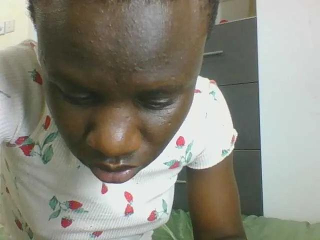 Freechat Petitegoddess on BongaCams