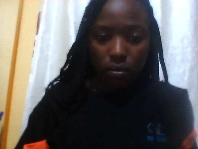 Offline Petitepussie on BongaCams