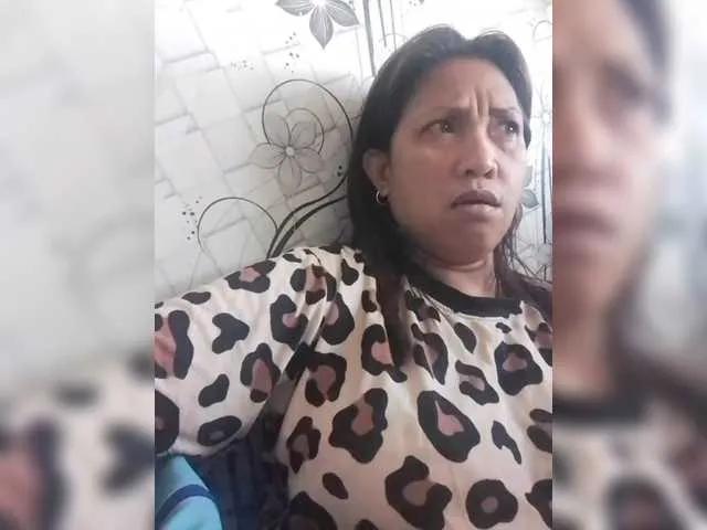 Offline pinaymaniac69 on BongaCams