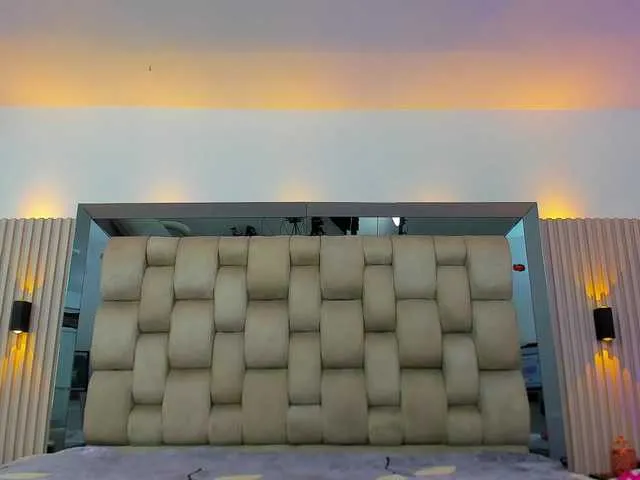 Offline PocahontasPow on BongaCams