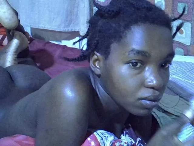 Offline princess-scovia on BongaCams