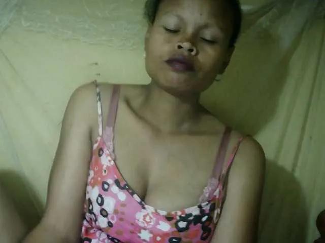 Freechat Pussy01lips on BongaCams