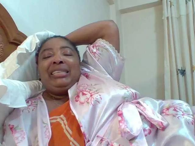 Offline pussylips53 on BongaCams