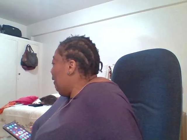 Offline pussylips53 on BongaCams