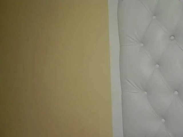 queenivy on BongaCams 