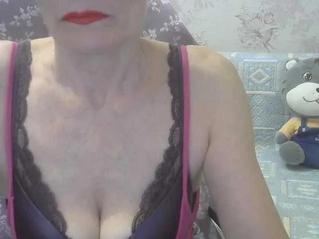 Offline Red-Rose-777 on BongaCams