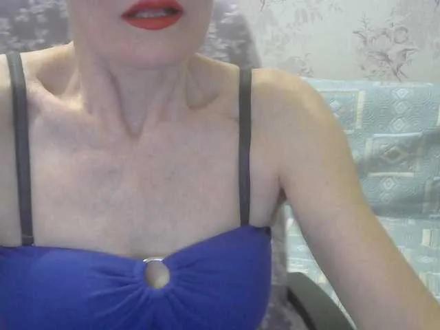 Offline Red-Rose-777 on BongaCams